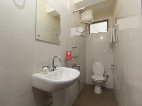 Hotel Shantiniketan By OYO Rooms
