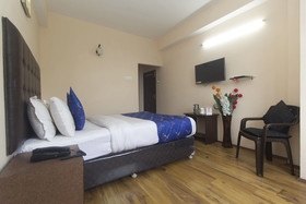 Hotel Shantiniketan By OYO Rooms