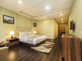 Hotel Sonamla Retreat