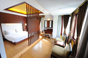 Hotel Suhim Portico