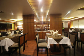 Hotel Suhim Portico
