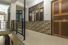 OYO 14425 Hotel Shade