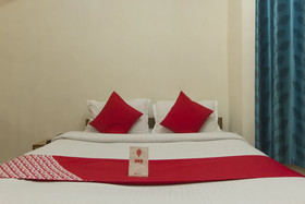 OYO 14425 Hotel Shade
