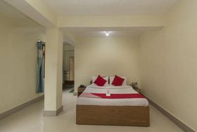 OYO 14425 Hotel Shade