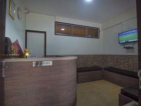 Rising Inn by OYO Rooms