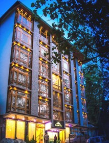 The Golden Crest Hotel Gangtok