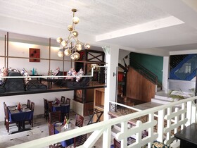 Treenz Kanta Chumbi Residency