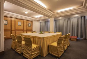 Treenz Kanta Chumbi Residency