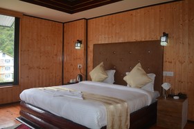 Rufina Lachung's Pride & SPA