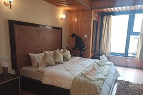 Rufina Lachung's Pride & SPA