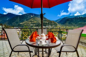 Summit Khangri Karpo Retreat & Spa