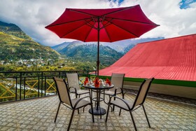 Summit Khangri Karpo Retreat & Spa