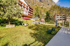 Summit Khangri Karpo Retreat & Spa