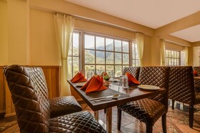 Summit Khangri Karpo Retreat & Spa