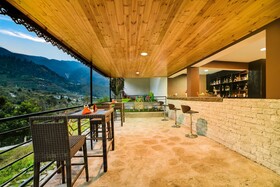 Summit Khangri Karpo Retreat & Spa
