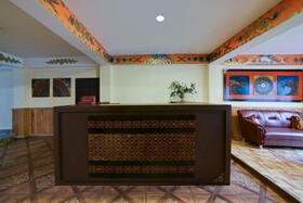 Summit Khangri Karpo Retreat & Spa