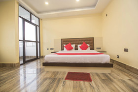 Hotel Blue Sapphire By OYO Rooms