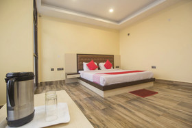Hotel Blue Sapphire By OYO Rooms
