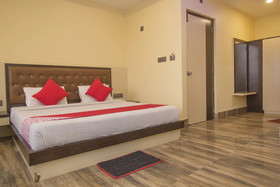 Hotel Blue Sapphire By OYO Rooms