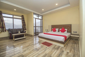 Hotel Blue Sapphire By OYO Rooms