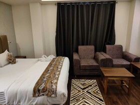 Divsai Retreat