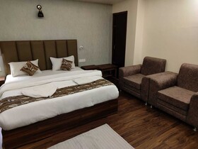 Divsai Retreat