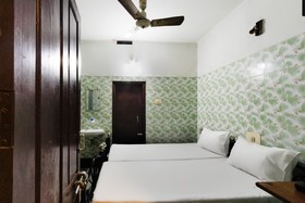 Sakthi Lodge by OYO Rooms