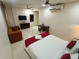 Hotel Akshay Grand