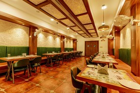 Hotel Akshay Grand