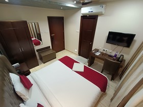 Hotel Akshay Grand