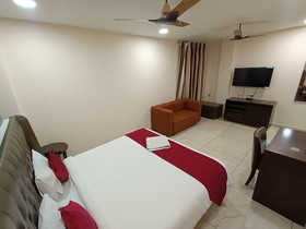 Hotel Akshay Grand
