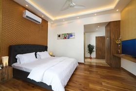 Den's Beach House