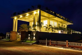 Den's Beach House