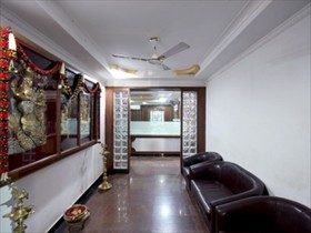 Grand Palace Stay