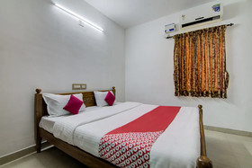 Apple Door Service Apartment