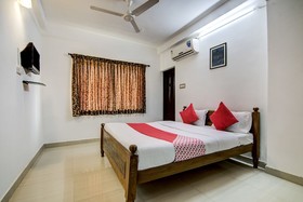 Apple Door Service Apartment