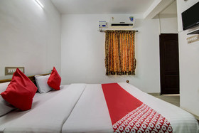 Apple Door Service Apartment