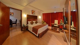Gokulam Park Hotel