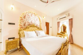 Csr Landmark Resorts