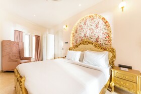 Csr Landmark Resorts