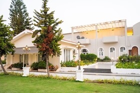 Csr Landmark Resorts