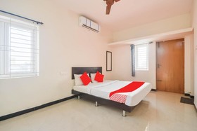 Gowtham Grand by OYO Rooms