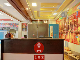 Hotel Apple Grand By OYO Rooms