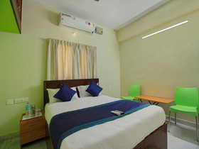 Hotel Apple Grand By OYO Rooms