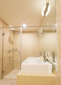 Hotel Chenthur Park