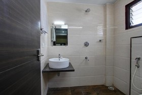 Hotel Insta by OYO Rooms