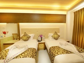 Hotel Mahis Gateway