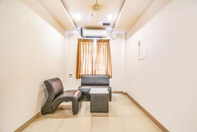 Hotel Royal Castle Inn by FabHotels