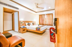 Hotel Royal Castle Inn by FabHotels