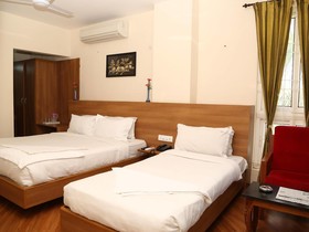 Hotel SPR Inn